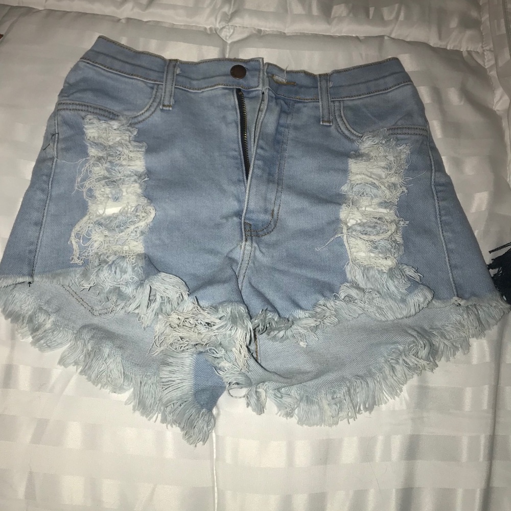 Fashion Nova High Waisted Cut Off Shorts SZ-L
